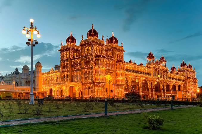 Mysore Palace view for Coimbatore Mysore taxi customers